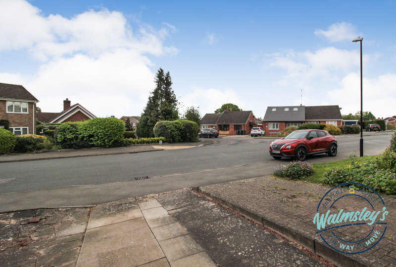 Property for Sale in Mantilla Drive, Styvechale Grange, Coventry, Cv3
