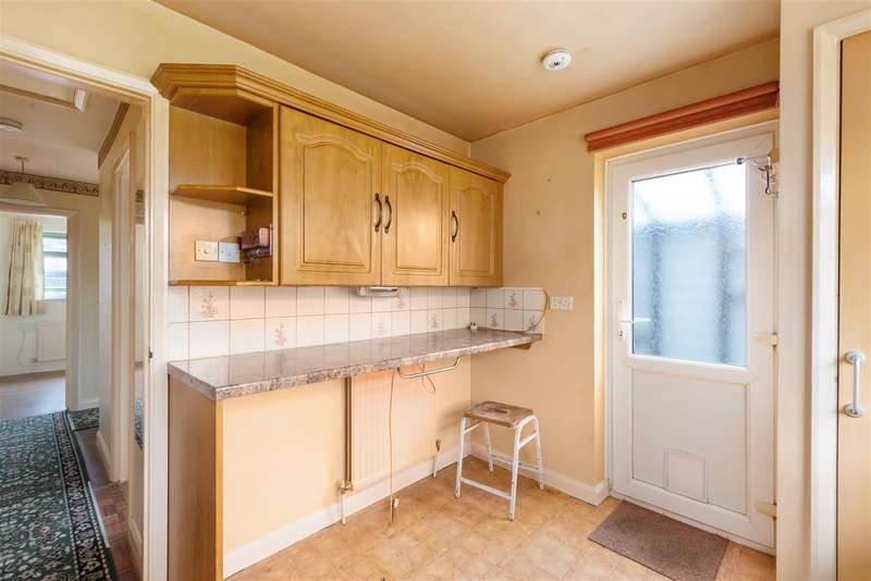 Property for Sale in Faversham Road, Seasalter, Whitstable, Ct5