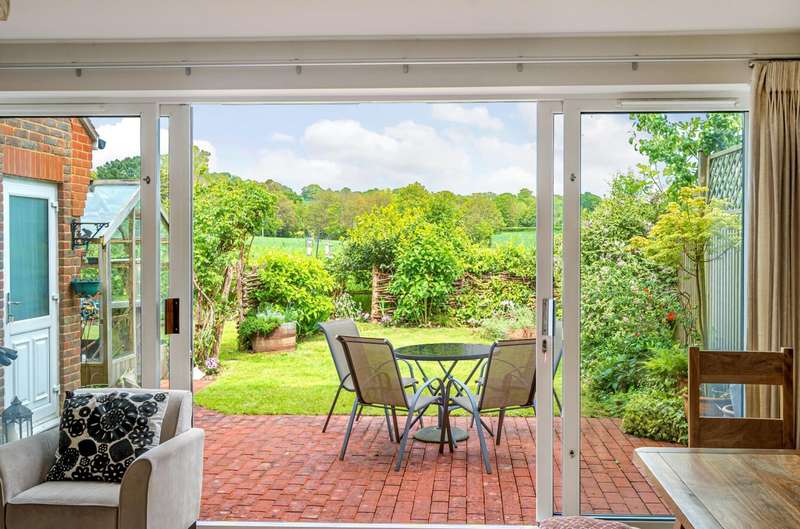 Property for Sale in Oakford Park, Halnaker, Po18