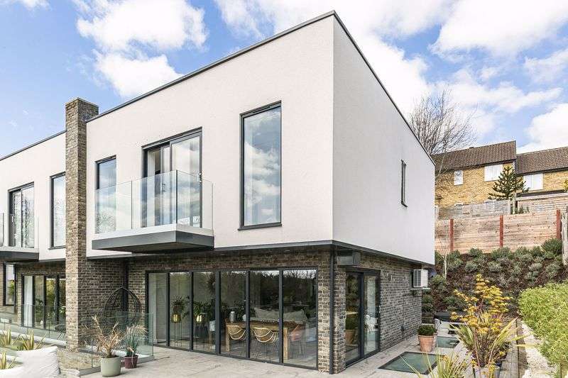 4 Bedrooms Property for sale in Hertingfordbury Road, Hertford, SG14