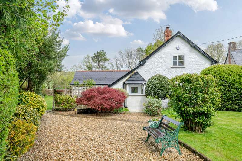 3 Bedrooms Detached House for sale in Coryton Lane, Kilmington, Axminster. Devon, EX13