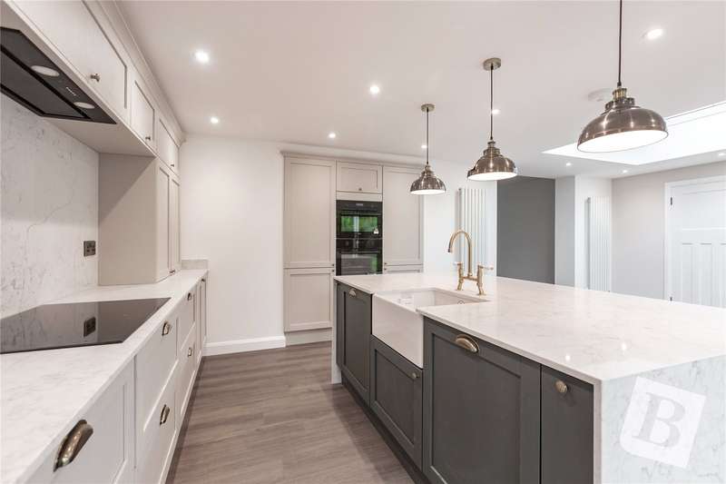 3 Bedrooms Bungalow for sale in Washington Road, Maldon, Essex, CM9