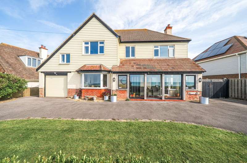 4 Bedrooms Property for sale in Strand Way, Felpham, PO22