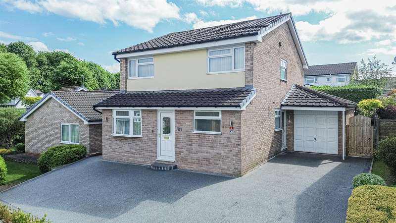 4 Bedrooms Detached House for sale in Robert Moffat, High Legh, Knutsford, WA16