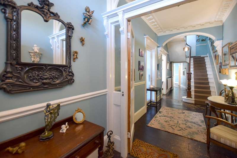 9 Bedrooms Terraced House for sale in Hillsborough Terrace, Ilfracombe, EX34