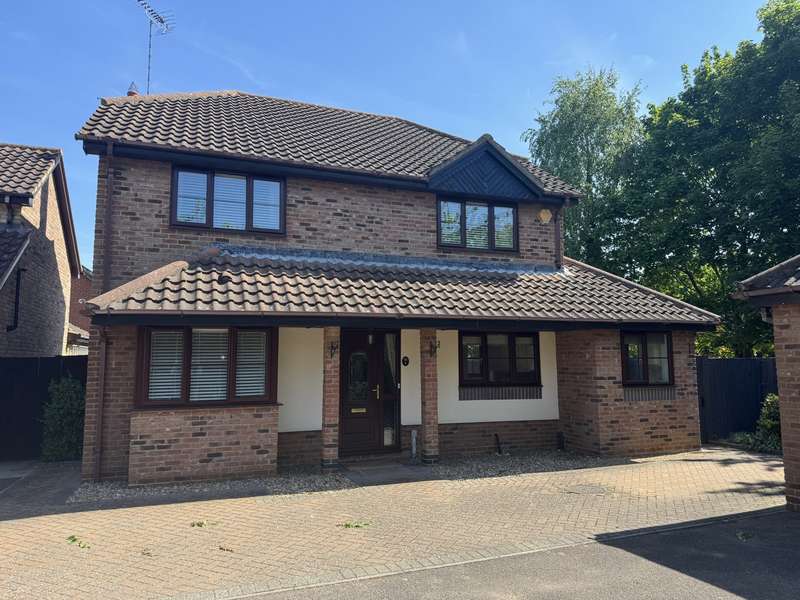 4 Bedrooms Detached House for sale in Cardew Drift, Kesgrave, IP5