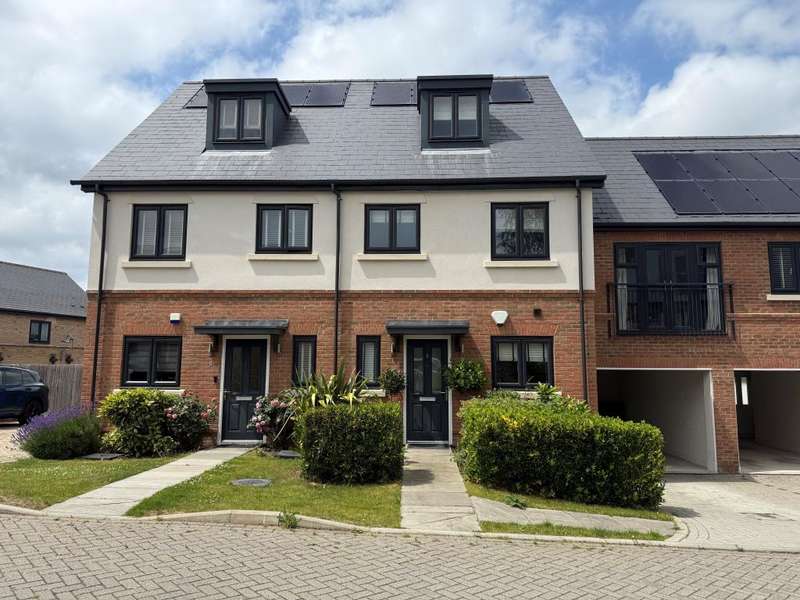 3 Bedrooms End Of Terrace House for rent in Harrison Grange, Bracknell, RG12