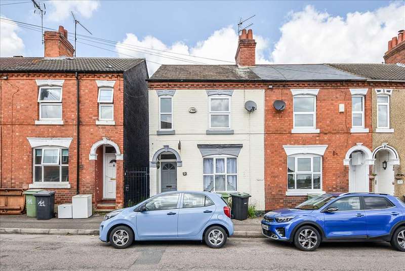 3 Bedrooms End Of Terrace House for rent in Compton Road, Wellingborough, NN8