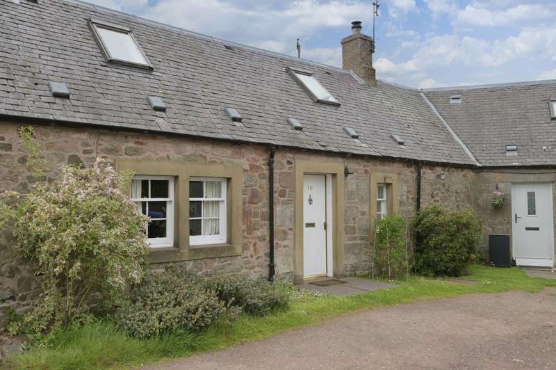 2 Bedrooms Cottage House
