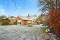 4 Bedrooms Bungalow