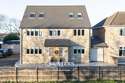 5 Bedrooms Studio Flat