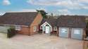 6 Bedrooms Bungalow