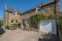 4 Bedrooms Detached House