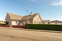 3 Bedrooms Cottage House