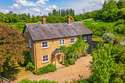 6 Bedrooms House
