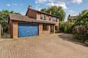 4 Bedrooms Detached House