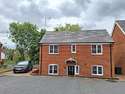 3 Bedrooms Detached House