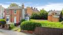 6 Bedrooms House