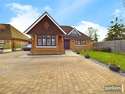 4 Bedrooms House