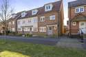 4 Bedrooms House
