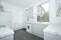 4 Bedrooms End Of Terrace House