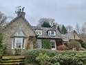 4 Bedrooms Detached House