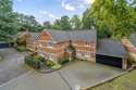 5 Bedrooms Detached House