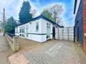 4 Bedrooms Bungalow