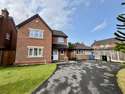 4 Bedrooms Detached House