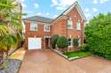 4 Bedrooms House