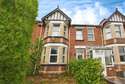 2 Bedrooms Ground Flat