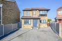 4 Bedrooms Detached House