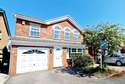 4 Bedrooms Detached House