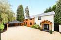 5 Bedrooms House
