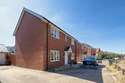 4 Bedrooms Detached House