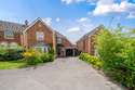 4 Bedrooms Detached House