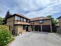 5 Bedrooms House