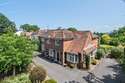5 Bedrooms Detached House
