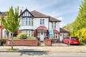 4 Bedrooms Detached House