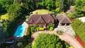 5 Bedrooms House