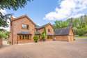 4 Bedrooms Detached House