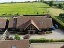 5 Bedrooms Detached House