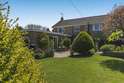 5 Bedrooms Detached House