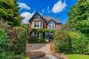 5 Bedrooms Detached House