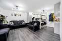 3 Bedrooms Maisonette Flat