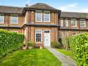 4 Bedrooms House