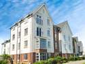 2 Bedrooms Flat