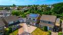 4 Bedrooms House