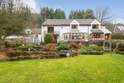 4 Bedrooms Detached House