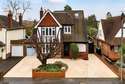 5 Bedrooms House